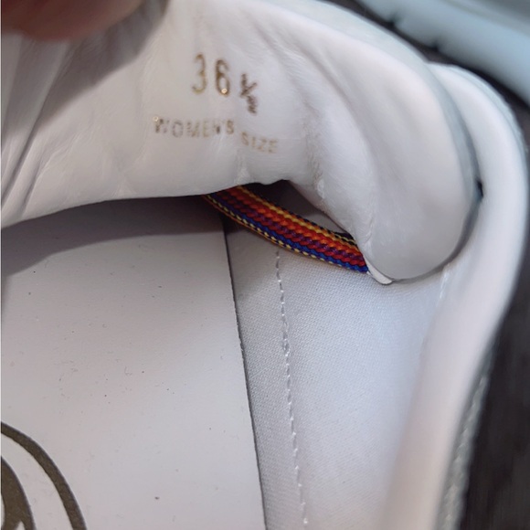 💛🧡❤️🩷💙 Brand New Hogan 86. Sleek Comfy Shoes - Picture 5 of 8